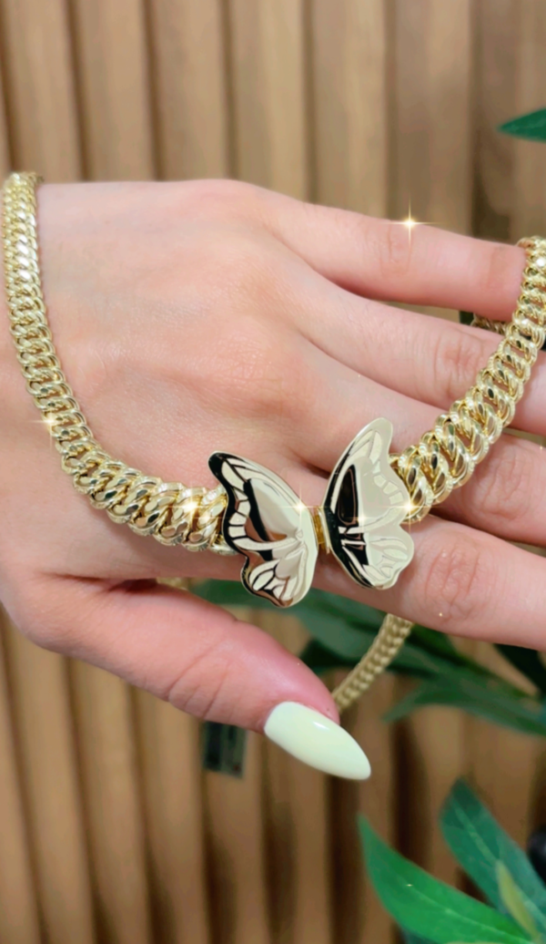 Princess choker with 10-karat butterfly pendant