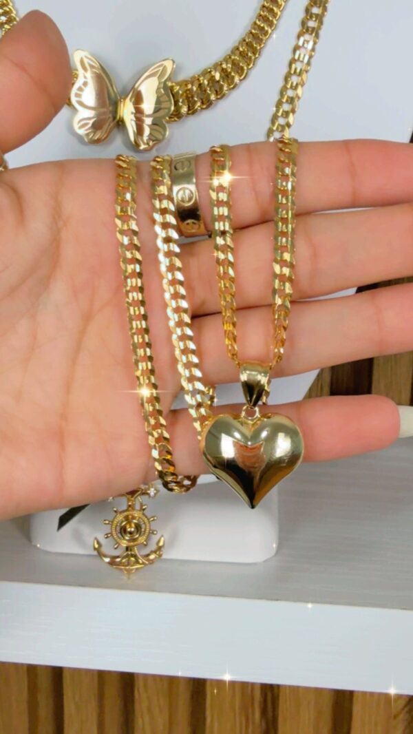 Cadena con dije de corazón